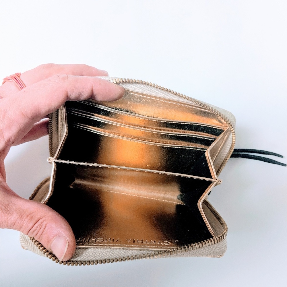 Gold wallet - Picture 2 of 2